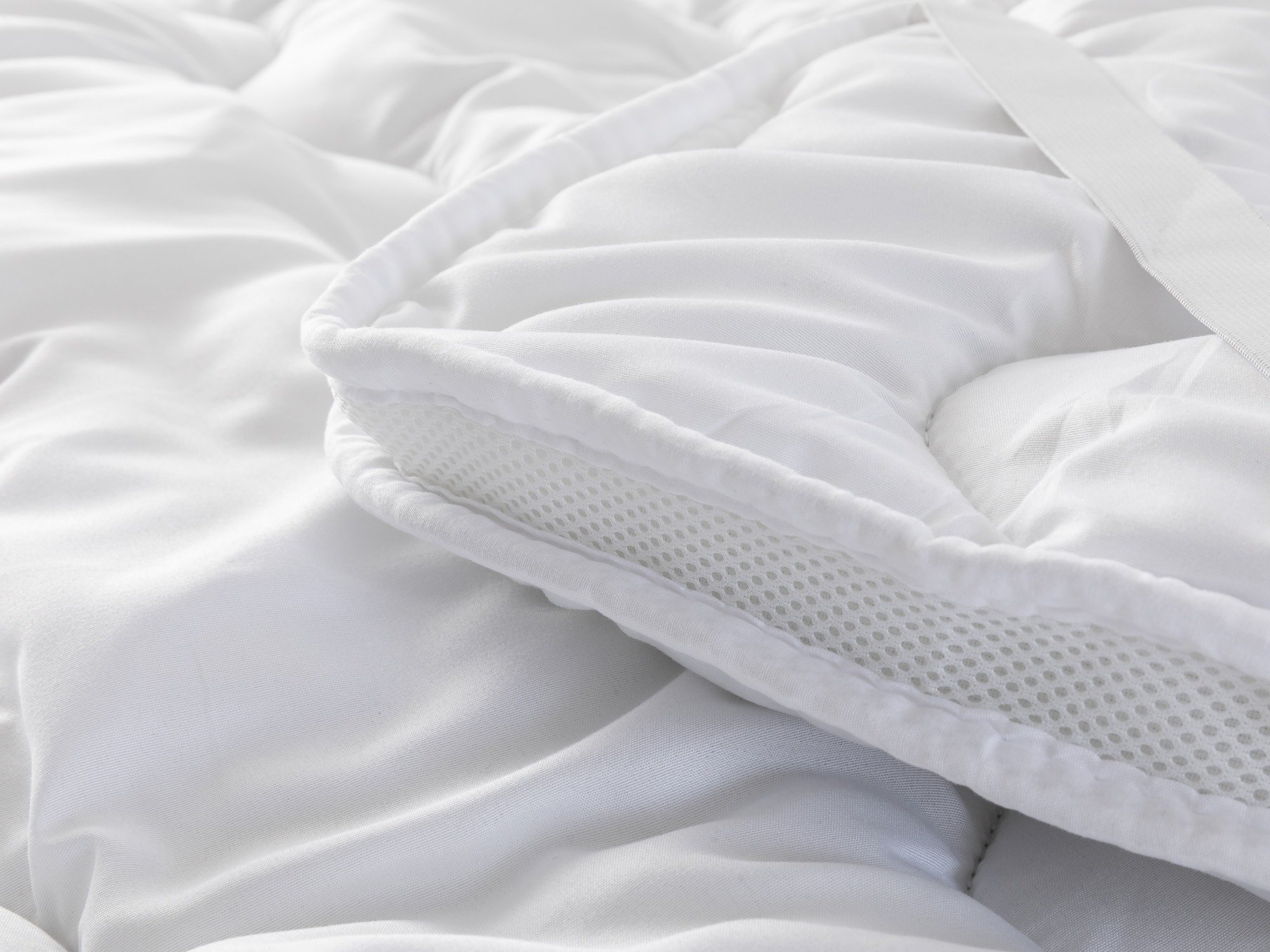 Snug City 3cm Dual Layer Hypoallergenic Mattress Topper - Single - Image 4
