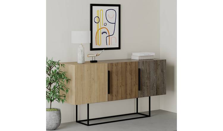 Decortie Tontini 3 Sliding Door Sideboard - Oak