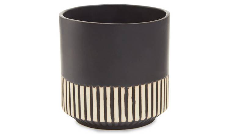 Orsina Kiso Large Stoneware Planter - Black