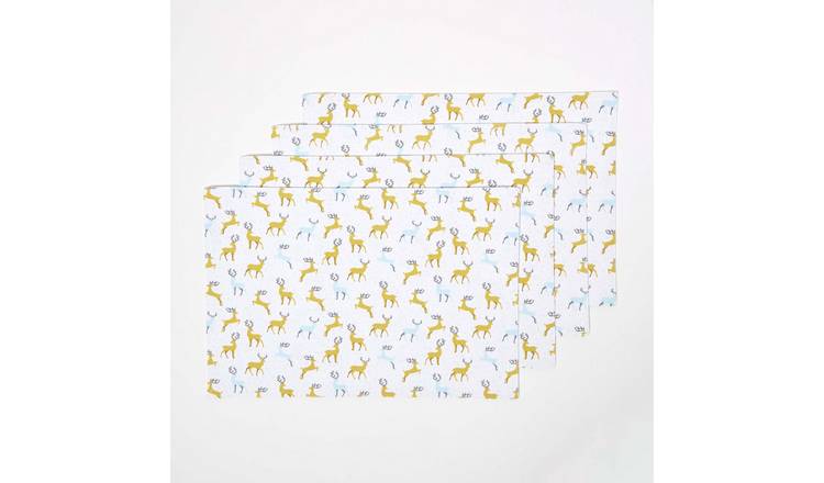 Homescapes Pack of 4 Christmas Majestic Stag Placemats - Yellow