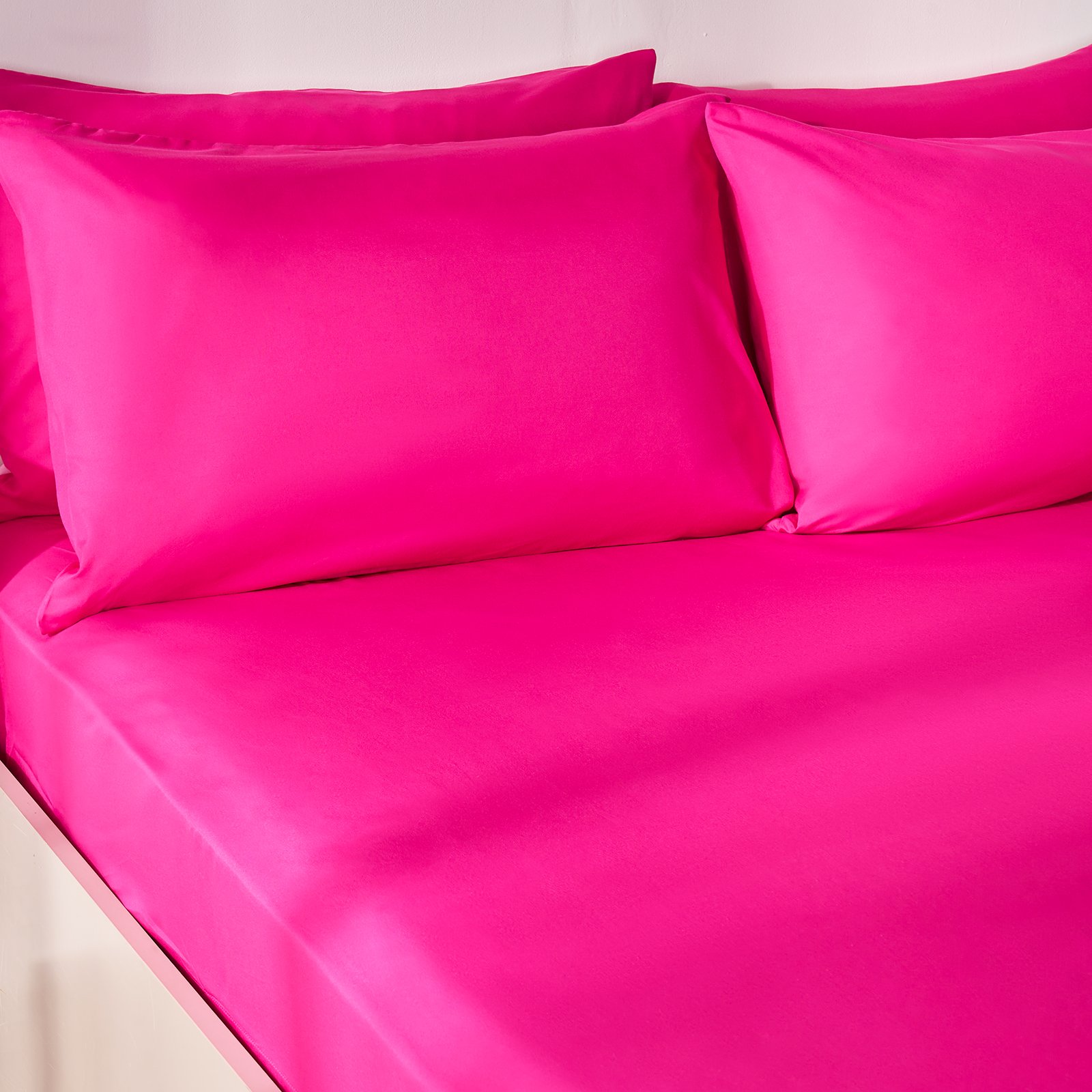 OHS Plain Dyed Microfibre Fitted Bed Sheet Hot Pink - King