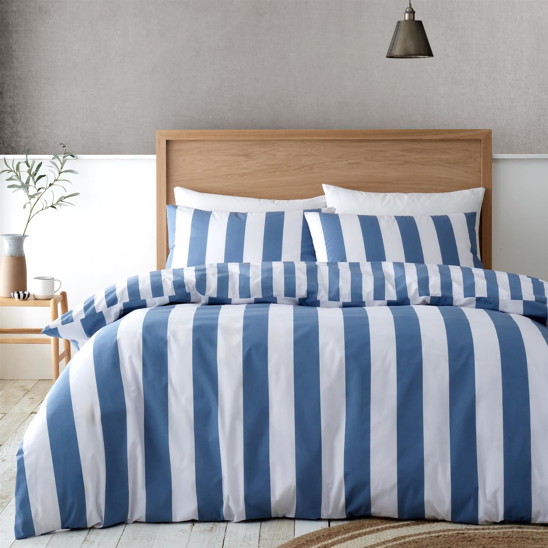 Catherine Lansfield Cove Stripe Duvet Cover Set - King - Blue