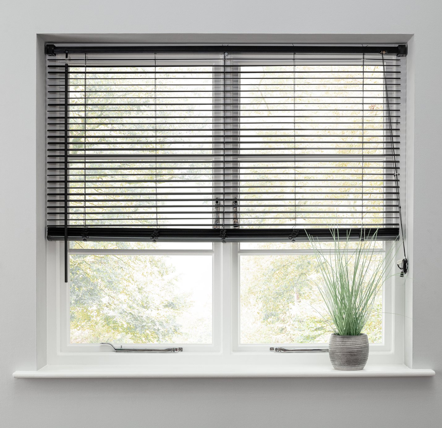Argos Home Plastic Jet Black Venetian Blind