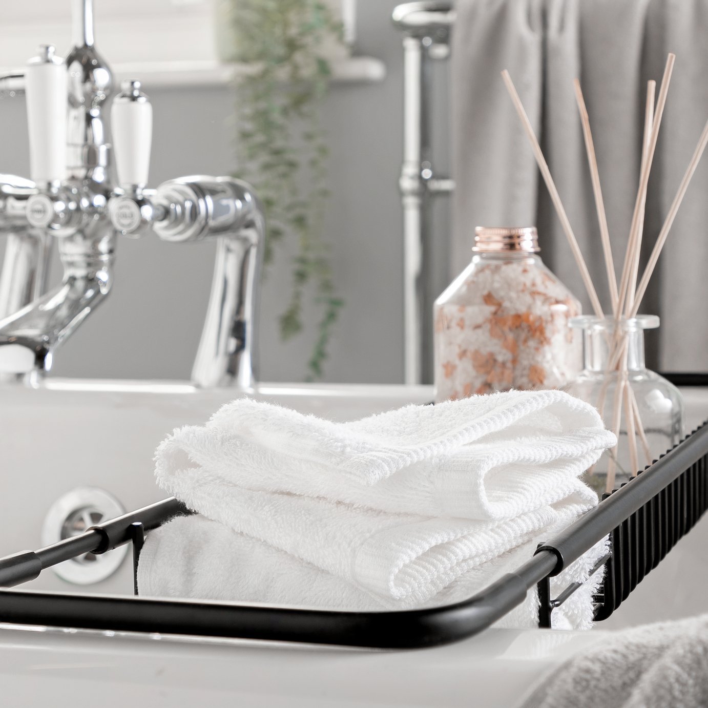 Argos Home Essentials Plain 2 Pack Face Cloths