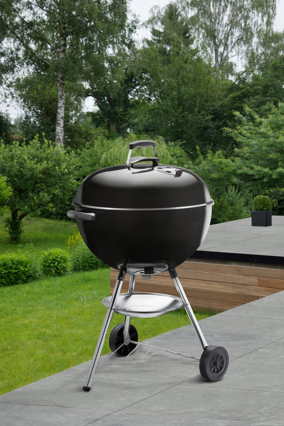 ]Weber Bar-B-Kettle 57cm