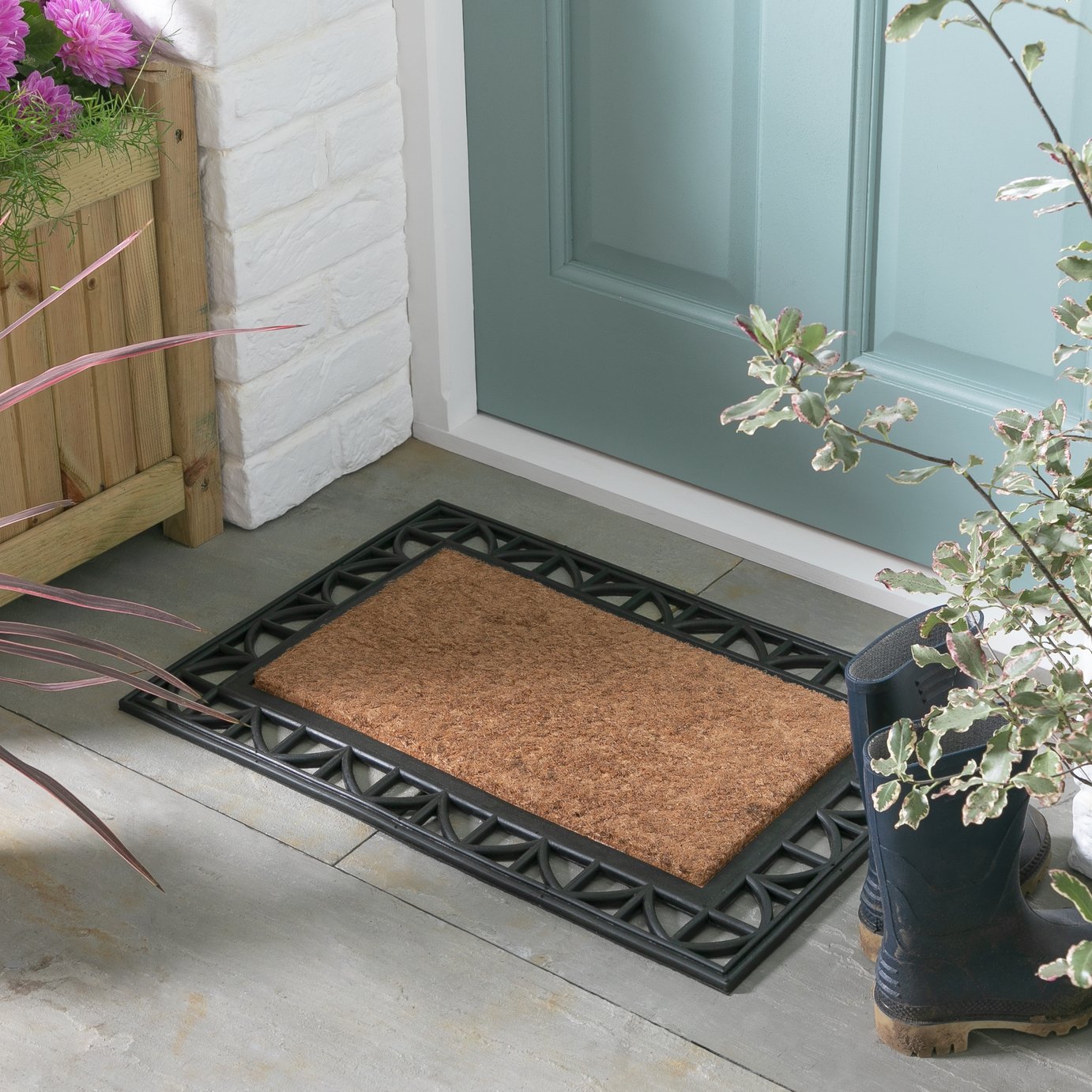 Argos Home Traditional Natural & Black Short Pile Doormat