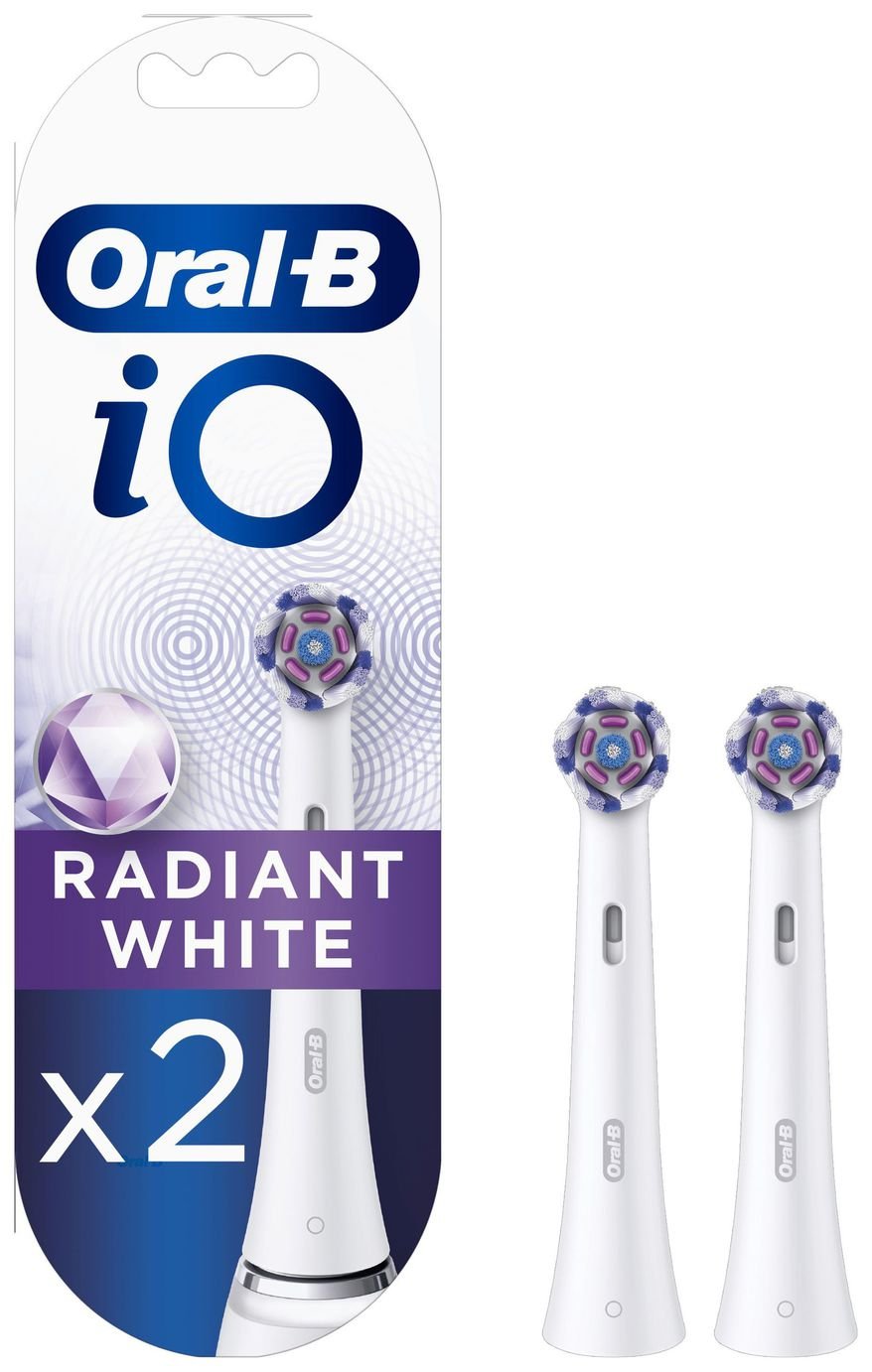 Oral-B iO Radiant White Toothbrush Heads - 2 Pack