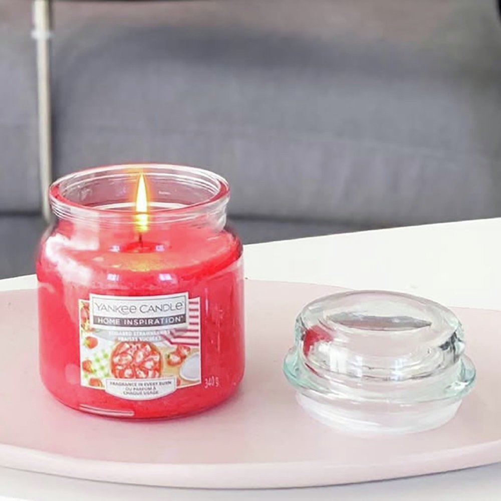 Yankee Home Inspiration Medium Candle - Sugared Strawberries