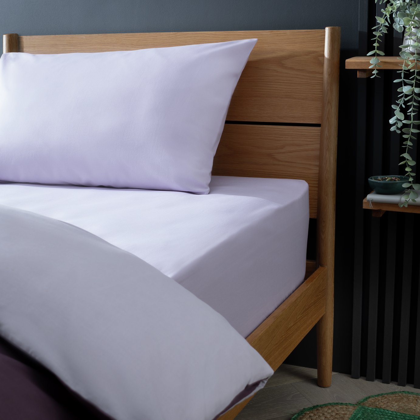 Habitat Polycotton Lilac Fitted Sheet - King size