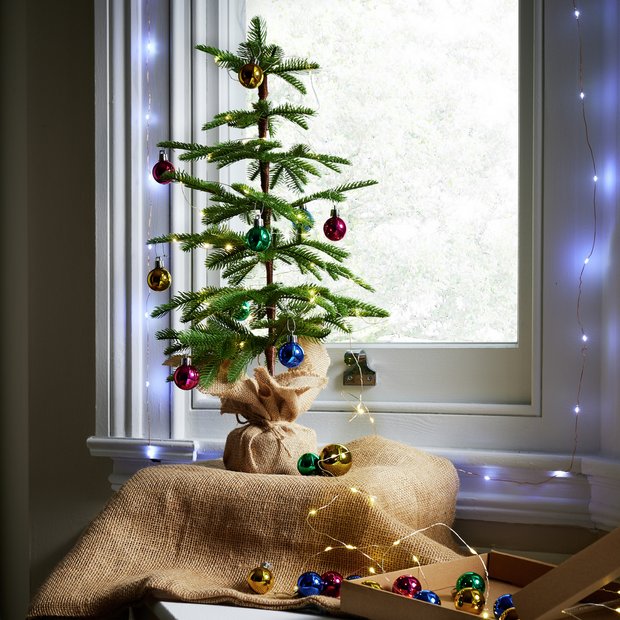 Where to buy small artificial christmas clearance tree