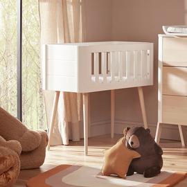 Argos baby cribs 2024 and moses baskets
