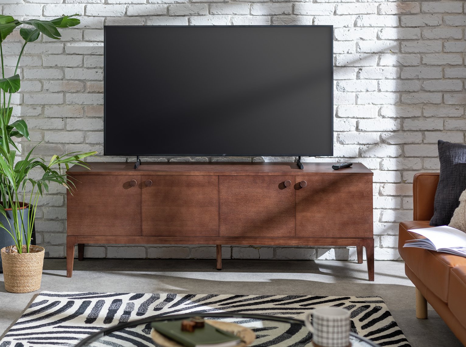 Habitat Loxley 4 Door TV Unit - Walnut
