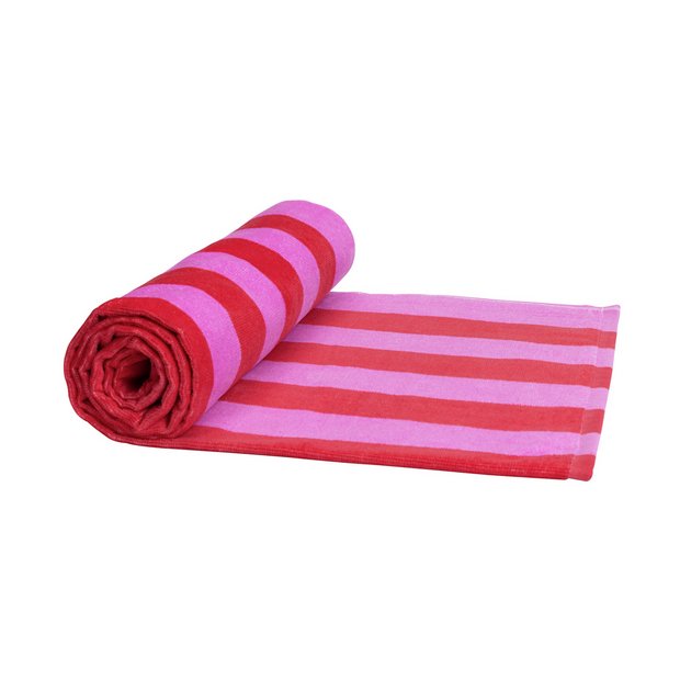 Red and white striped beach clearance towels