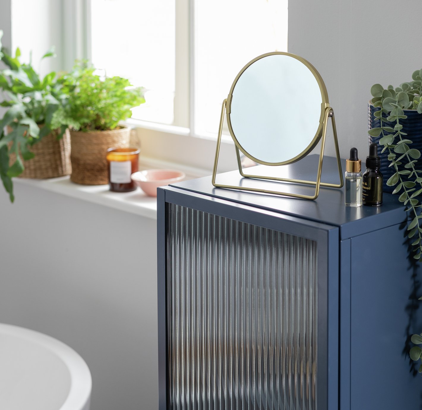 Argos Home Gold Metal Round Swivel Mirror - 21x19cm