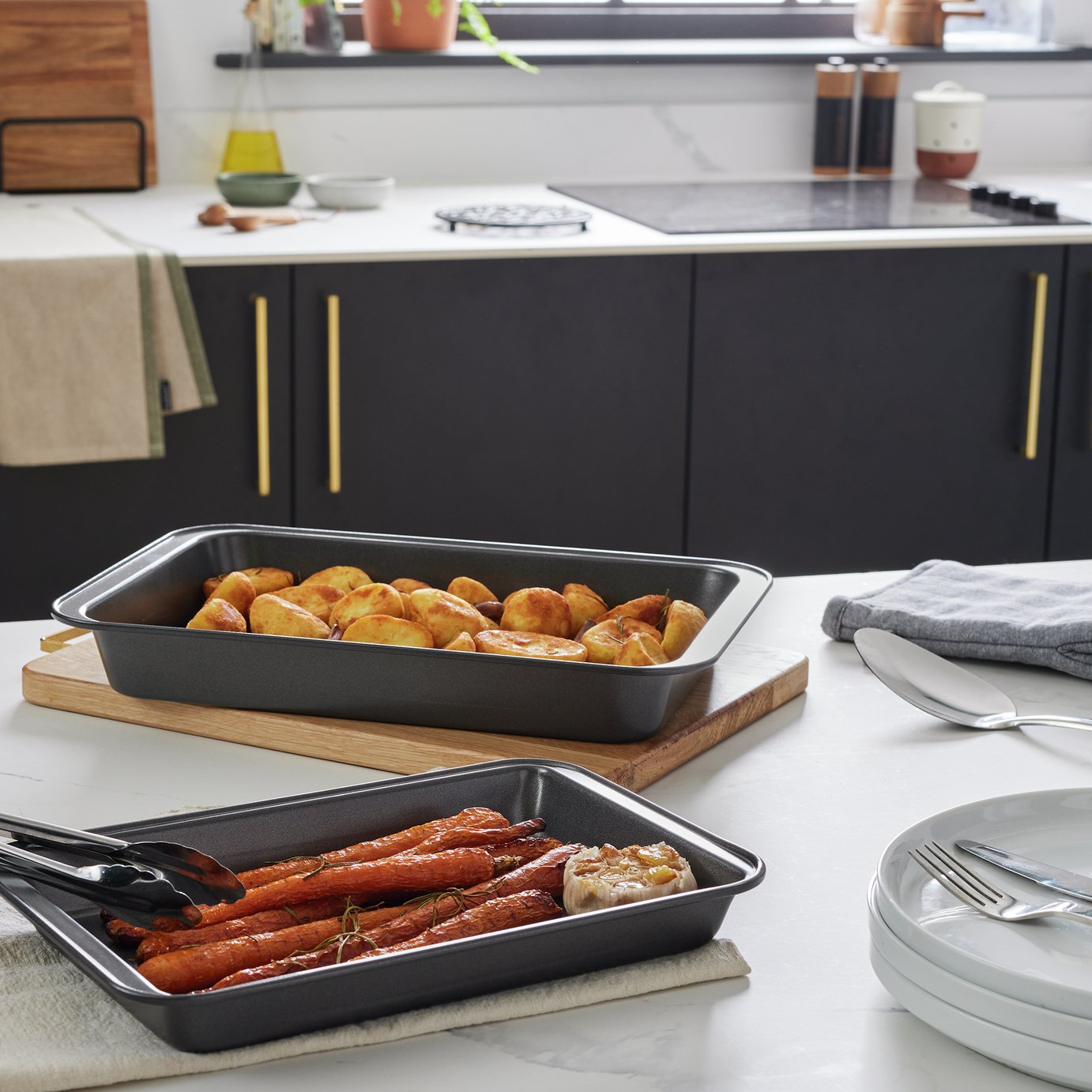 Habitat 2 Piece Non stick Carbon Steel Roaster Set