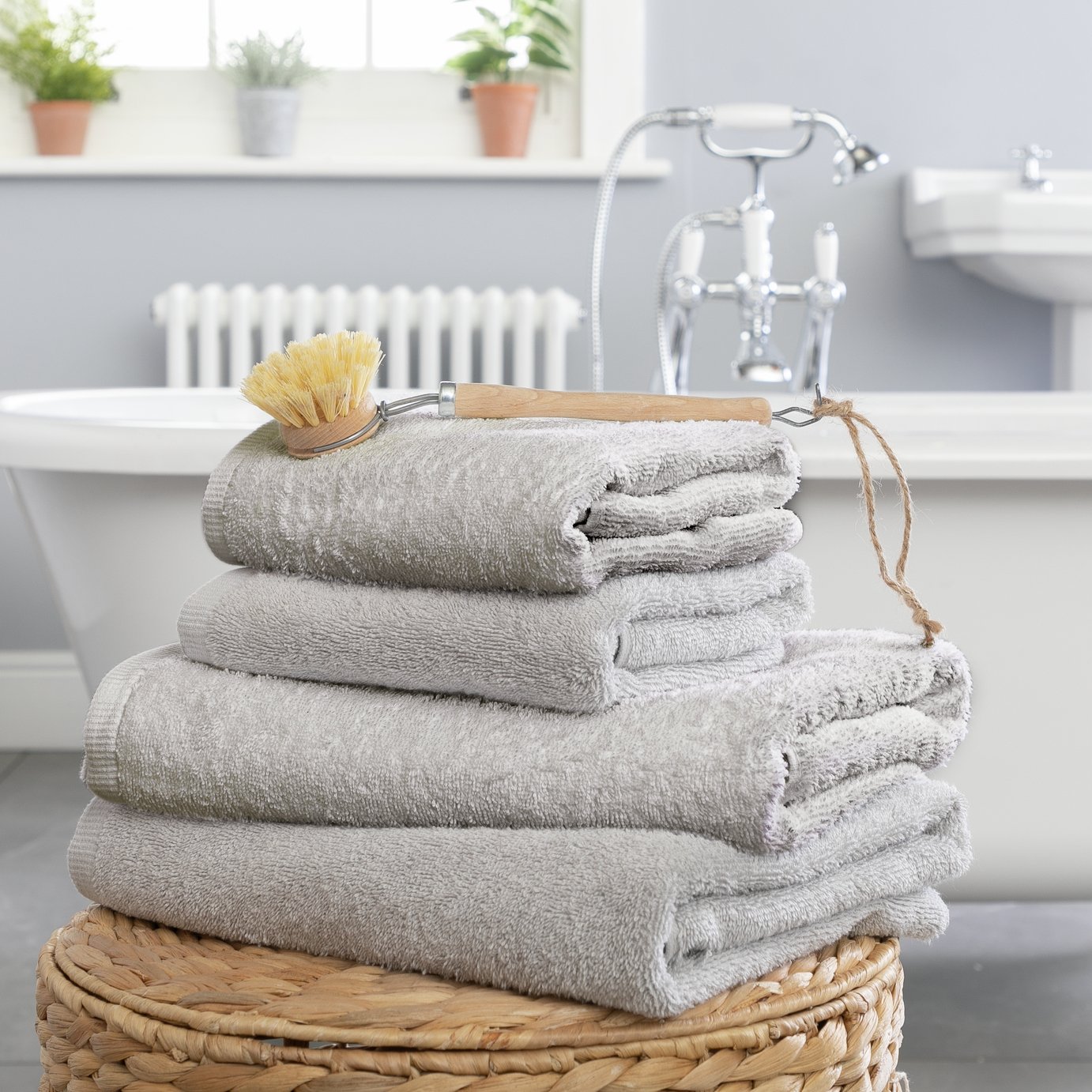 Argos Home Essentials Plain 4 Piece Towel Bale