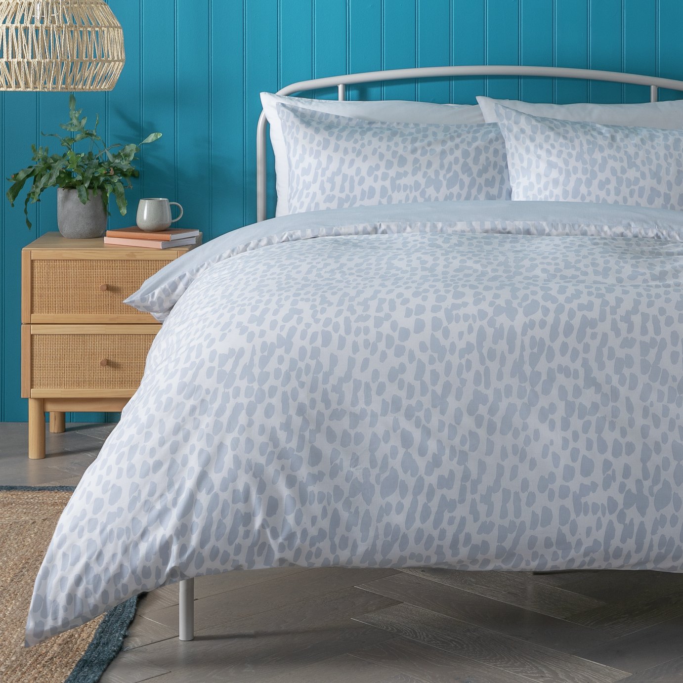 Habitat Brush Strokes Print Bedding Set - Double