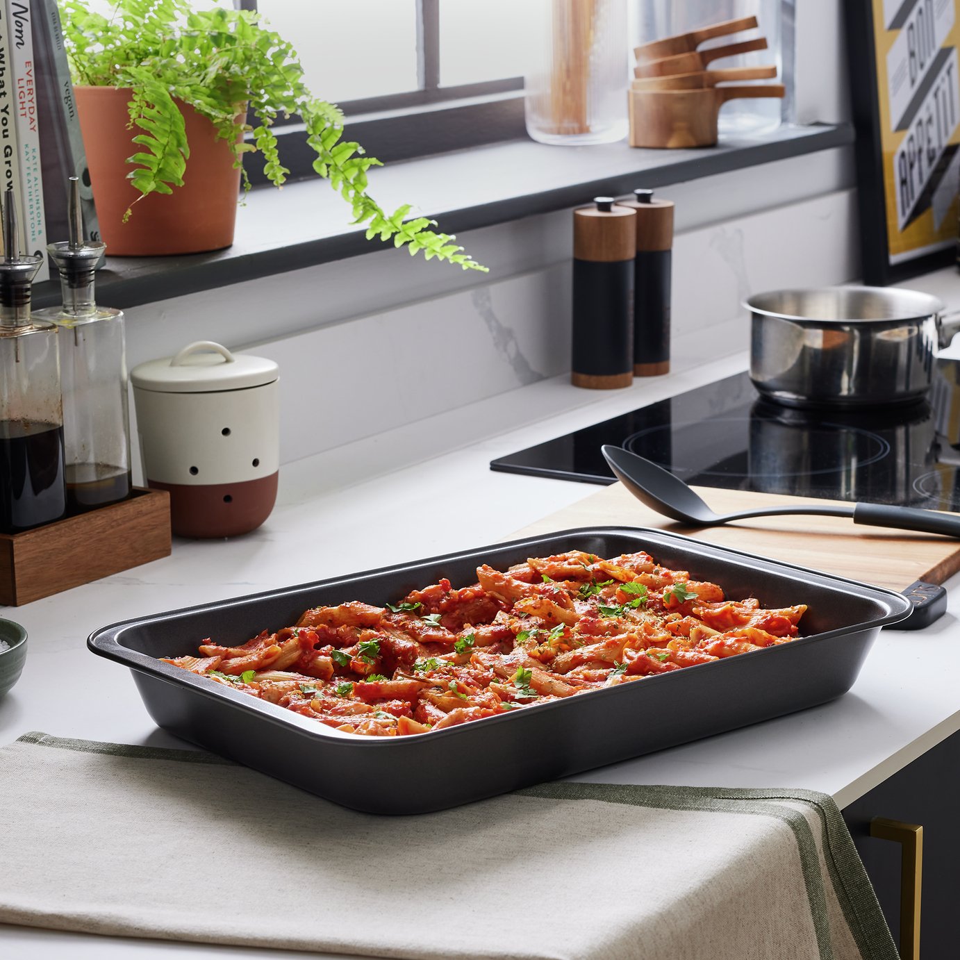 Habitat 37cm Non Stick Carbon Steel Roaster