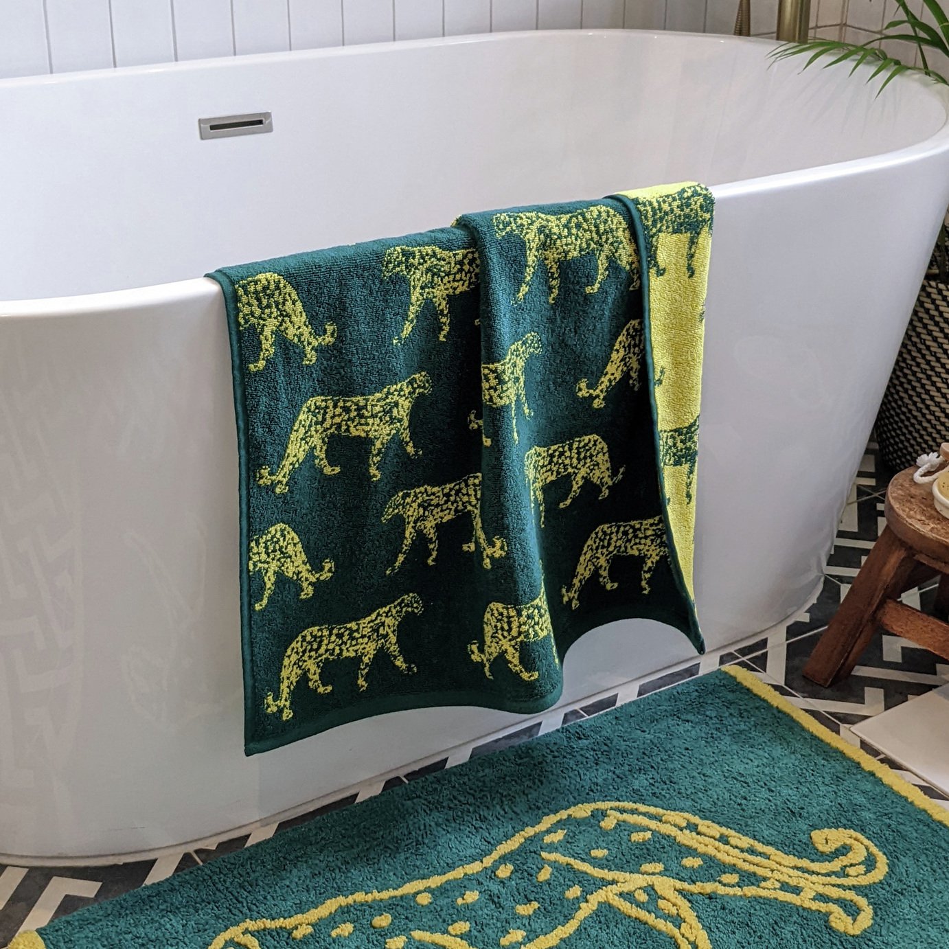 furn Turkish Cotton Leopard Patterned Bath Towel -Teal Green