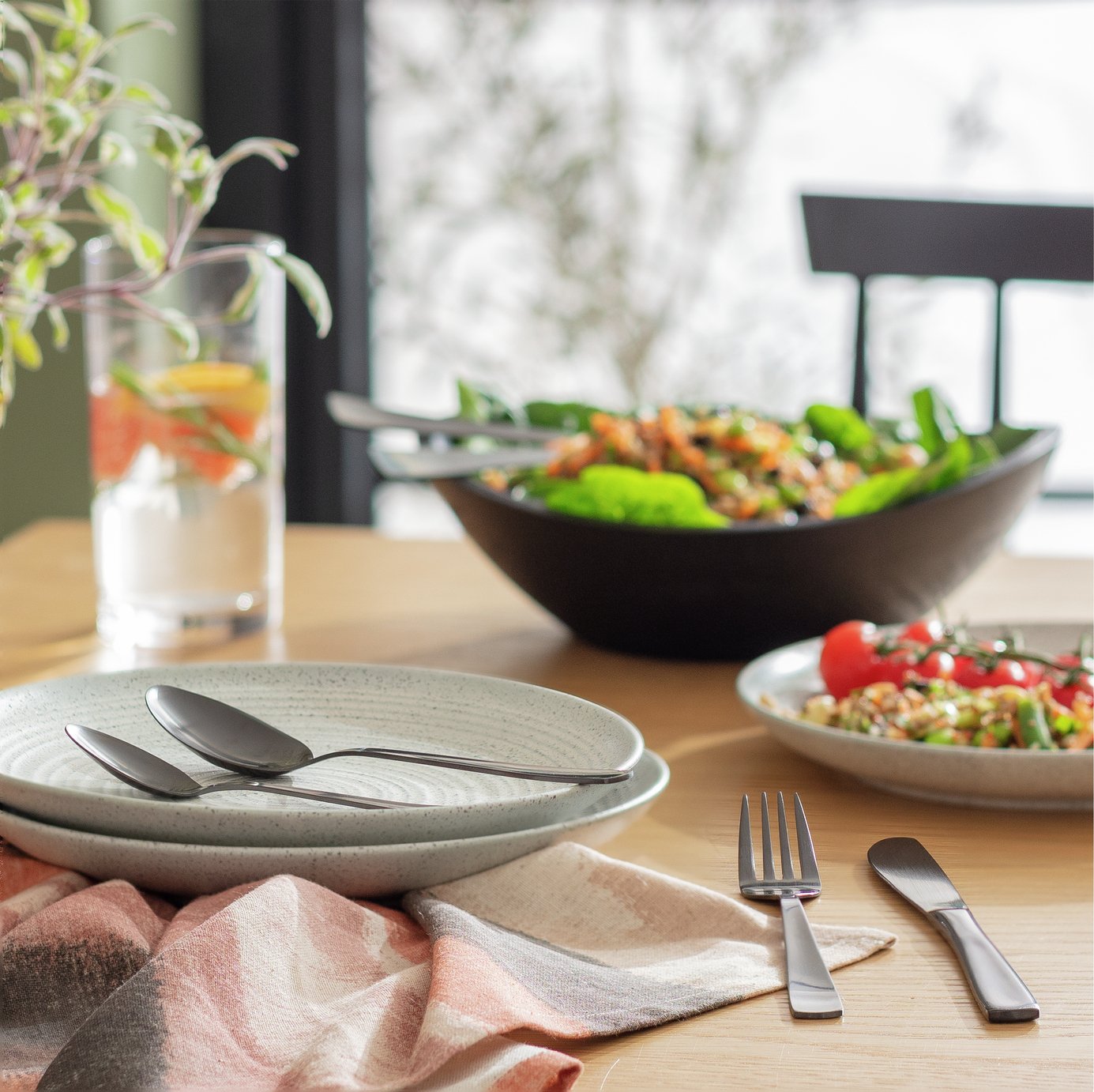 Habitat Satin 16 Piece Stainless Steel Cutlery Set