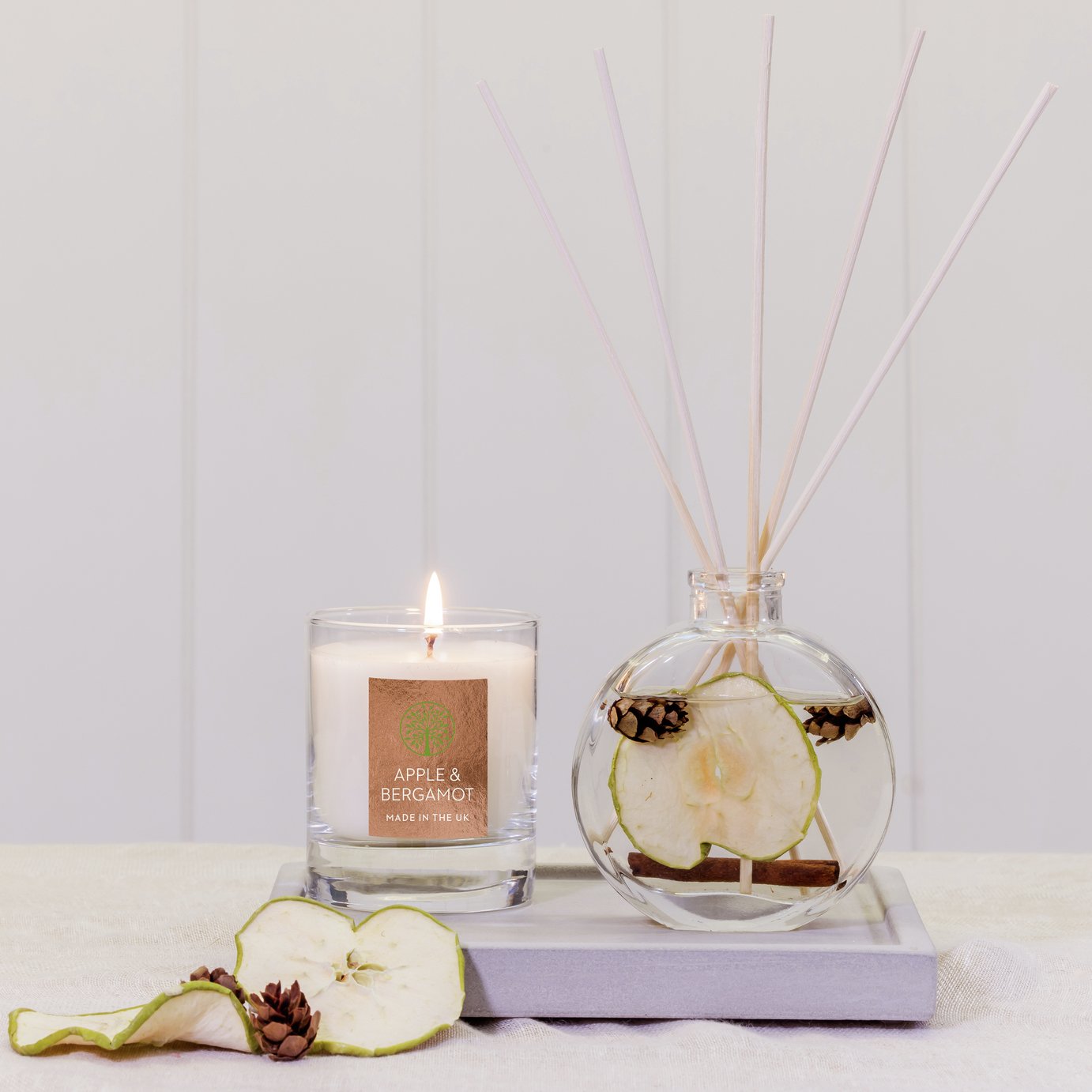 Stoneglow Boxed Candle - Apple & Bergamot