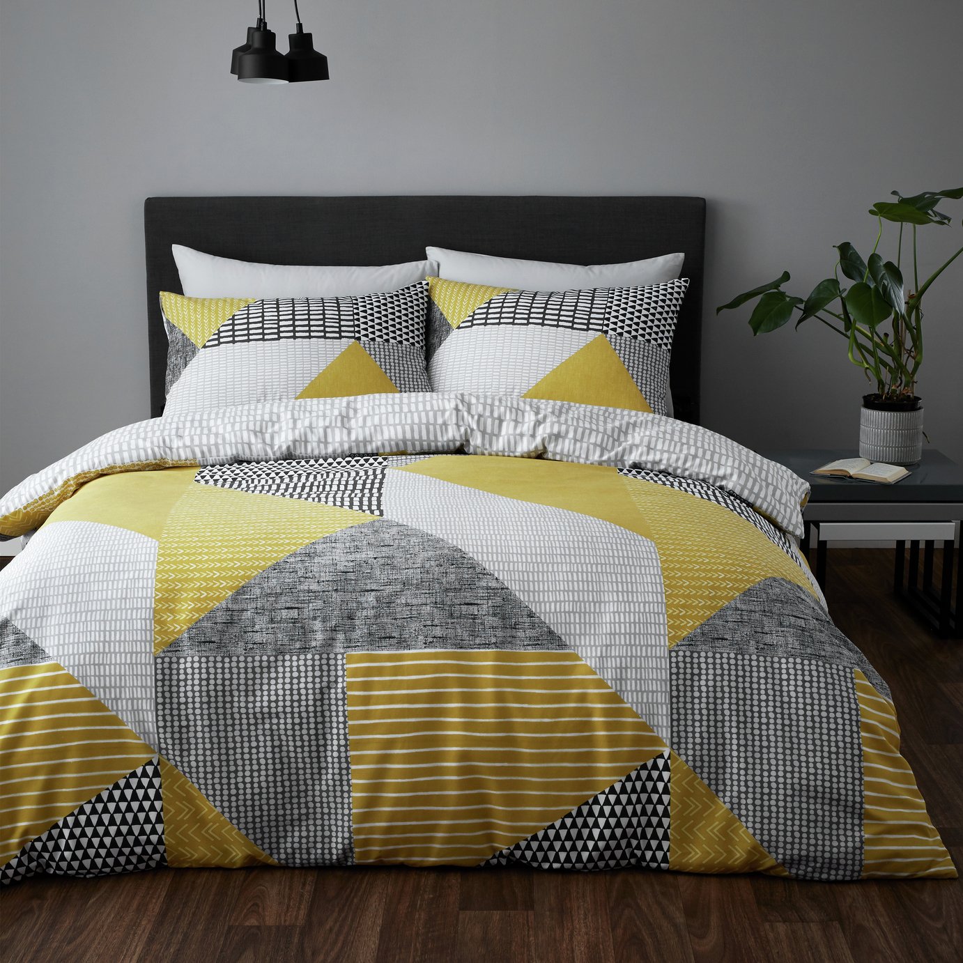 Catherine Lansfield Larsson Geo Ochre Bedding Set