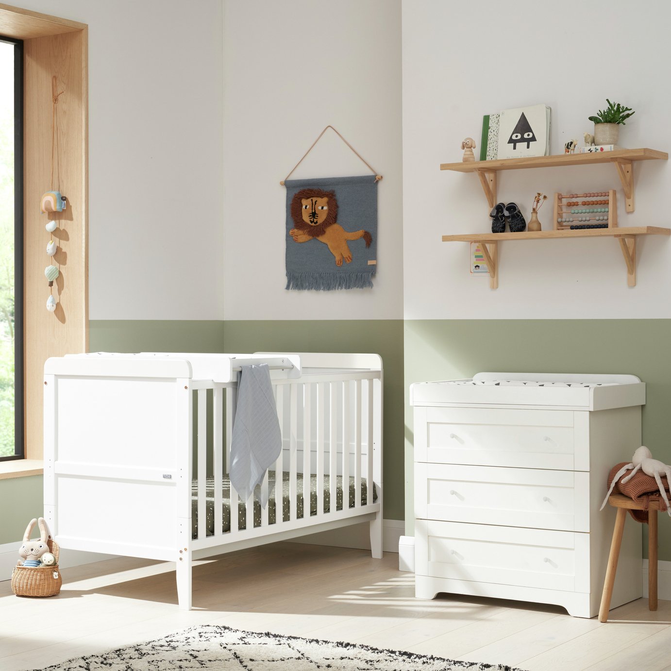 Tutti Bambini Rio Cot Bed and Dresser Nursery Set - White