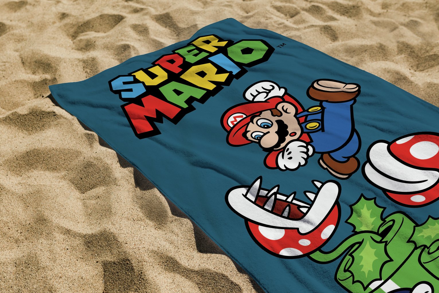 Mario Leaping kids Beach Towel - Multicoloured