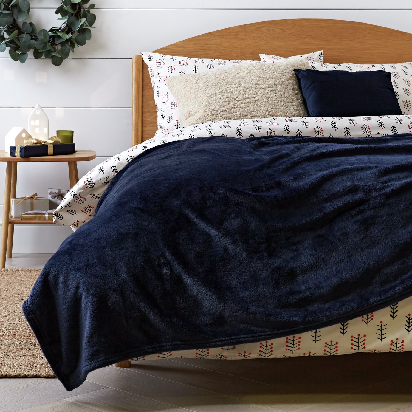  Argos Home Fleece Throw - 125X150cm