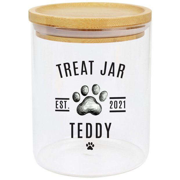 Pet treat storage outlet containers