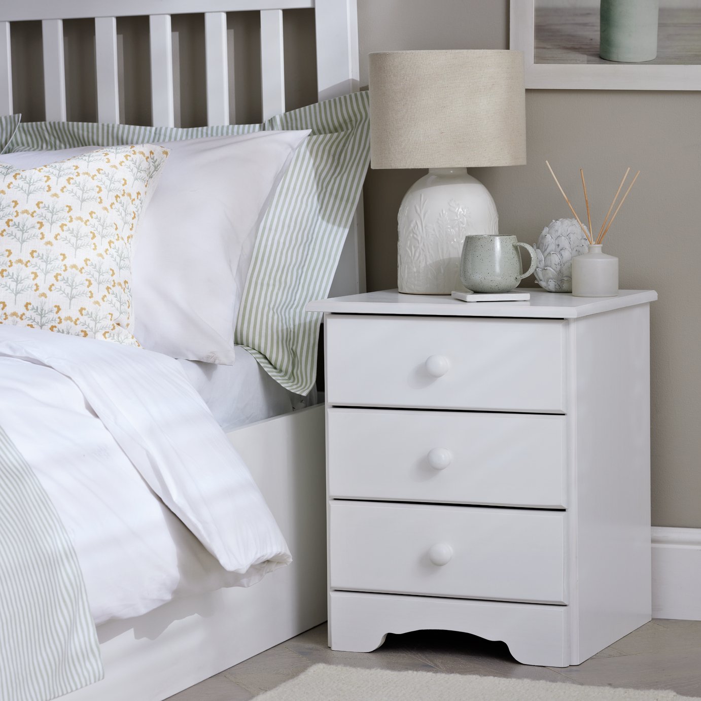 Argos Home Nordic 3 Drawer Bedside Table