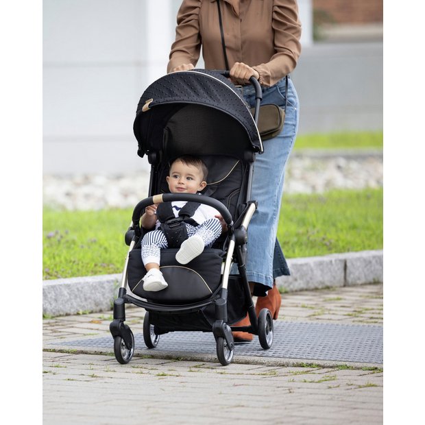 Chicco pram and outlet capsule