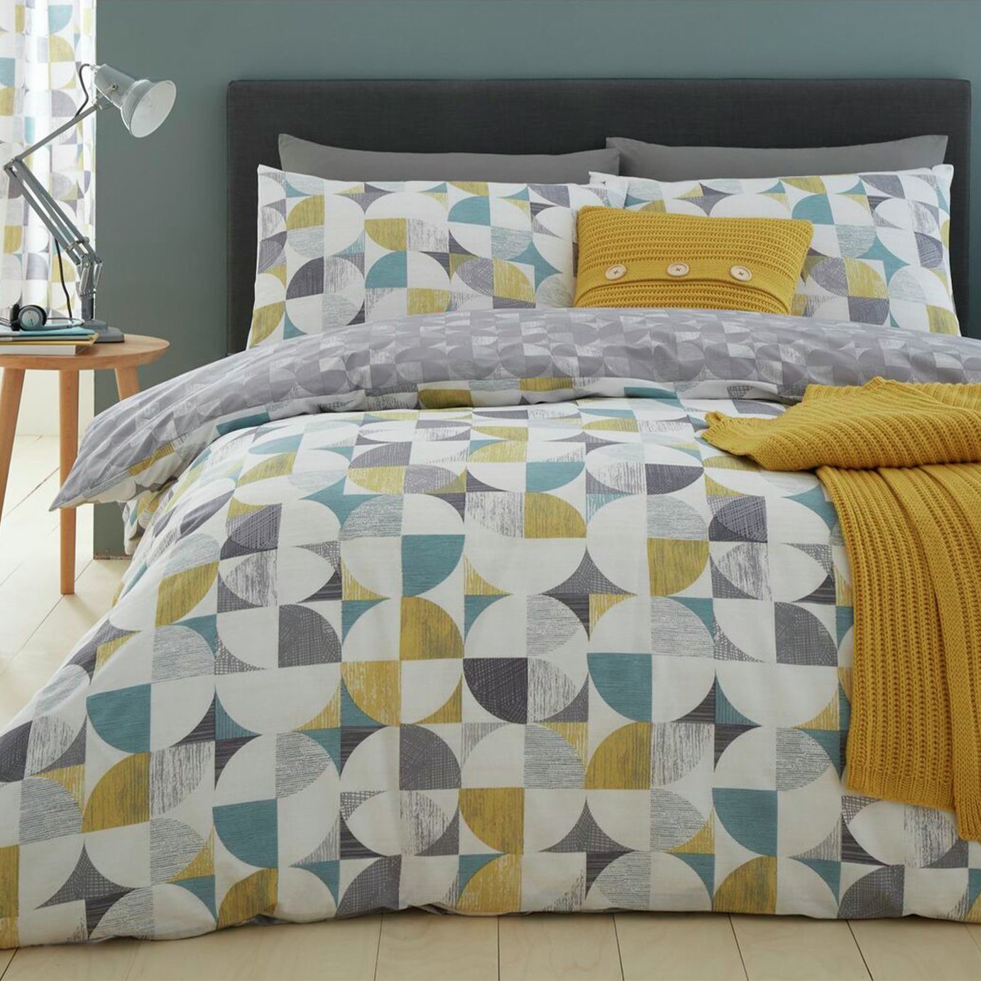 Catherine Lansfield Retro Circles Ochre Bedding Set - Double