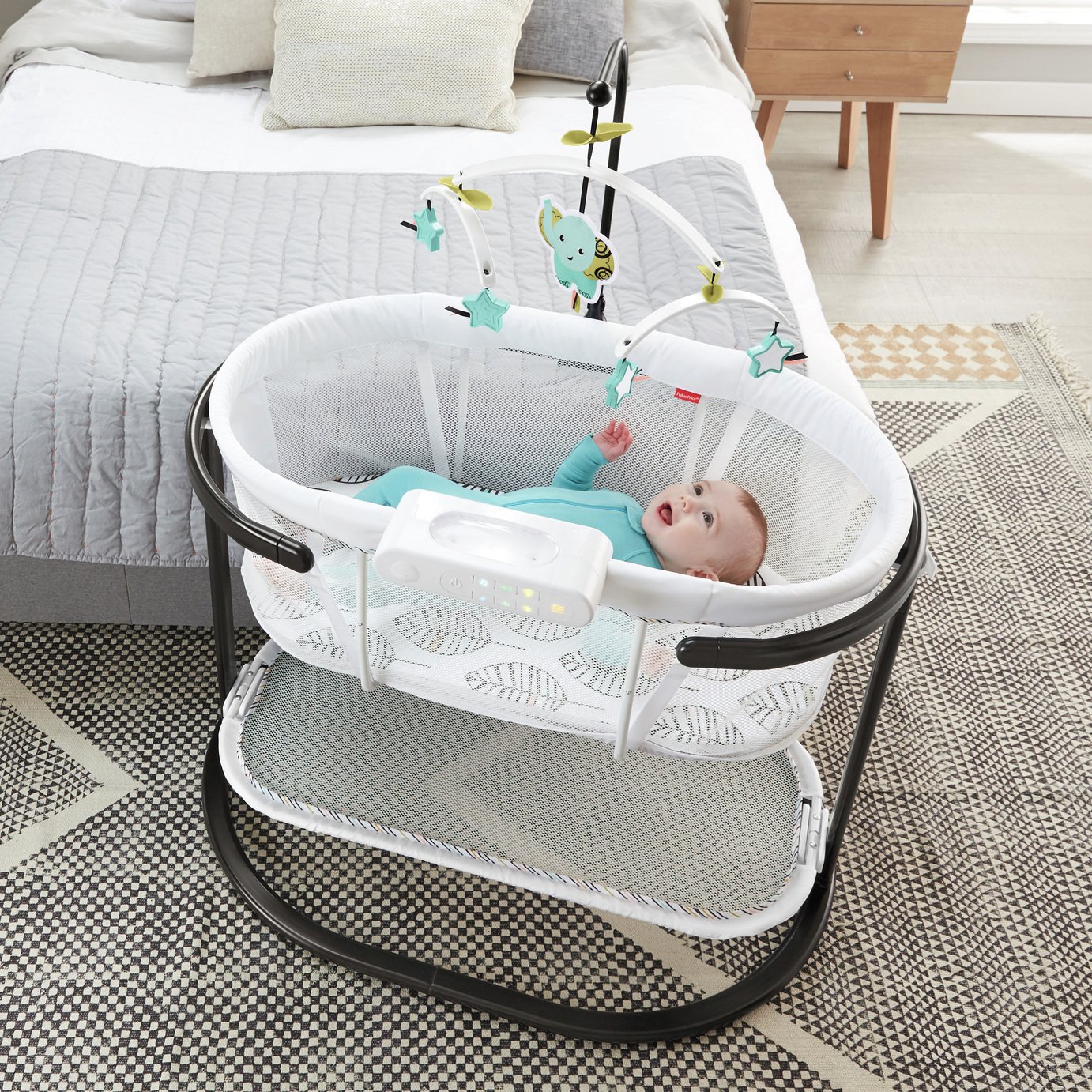 fisher price smooth motion bassinet