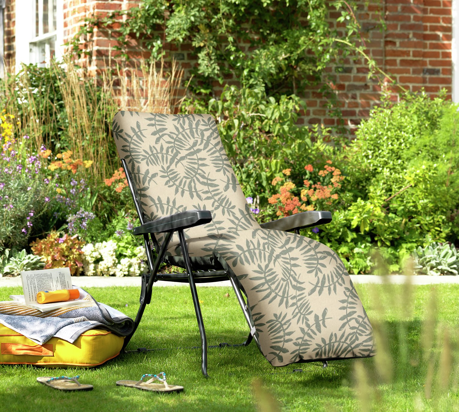 Argos Home Folding Metal Garden Chair - Green