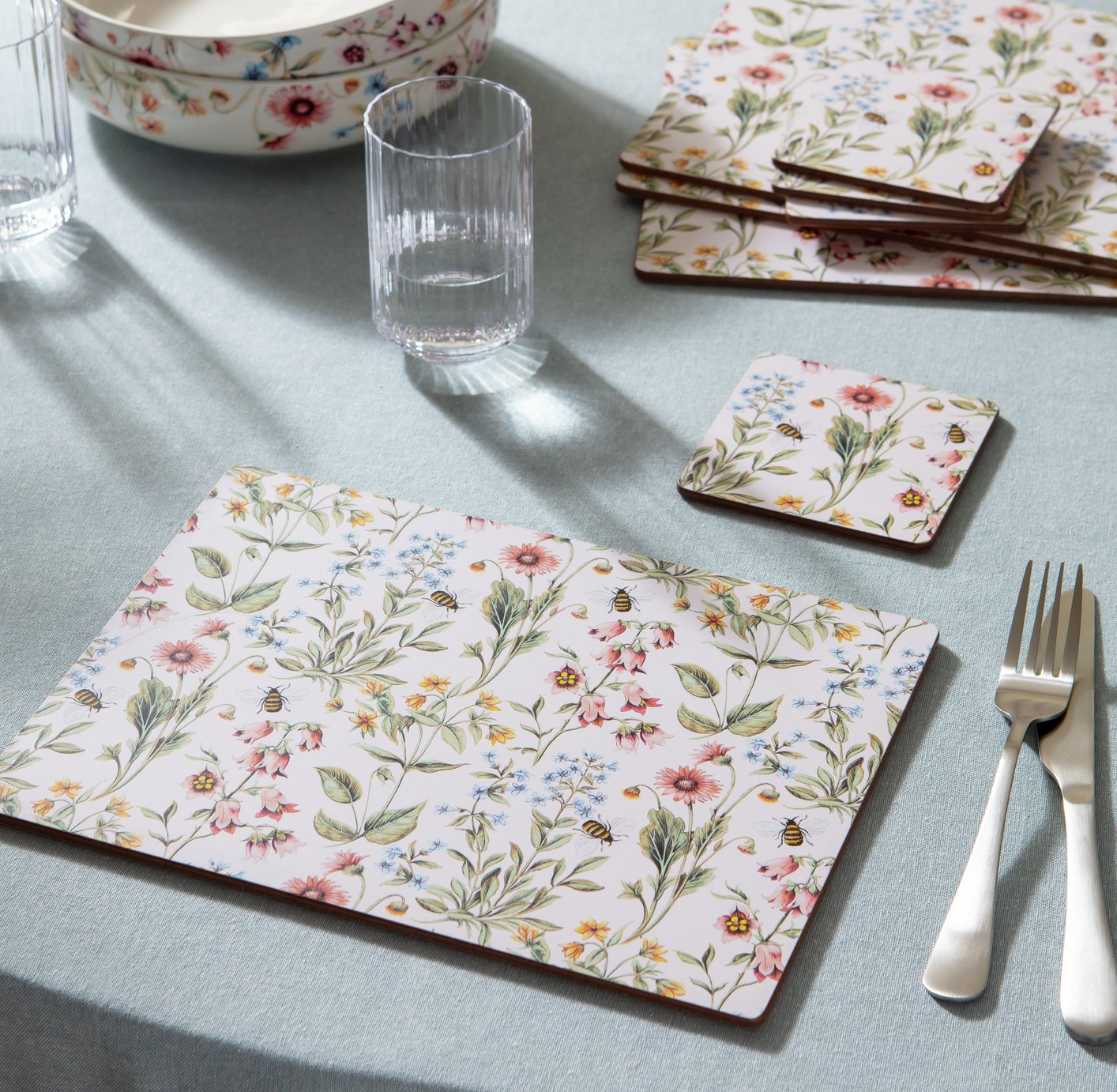 Argos Home Set of 4 Bee Floral Placemats and Coasters
