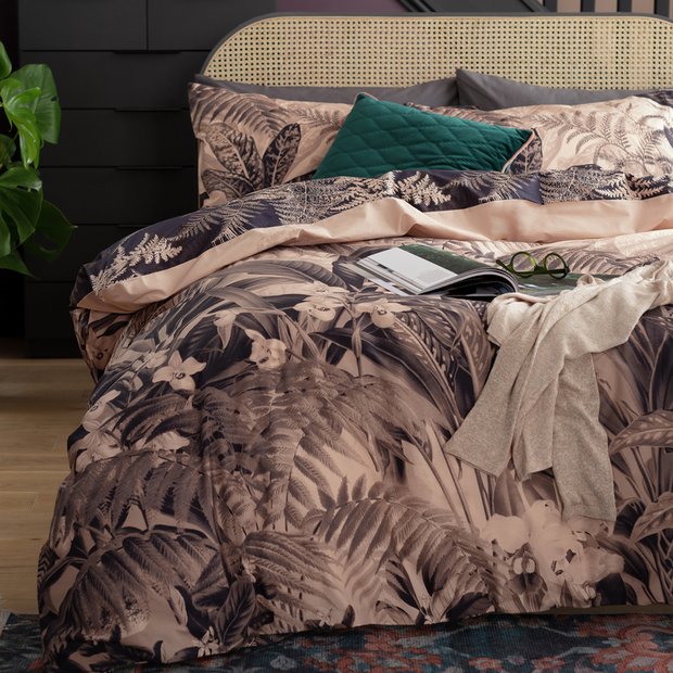 Habitat bedding store