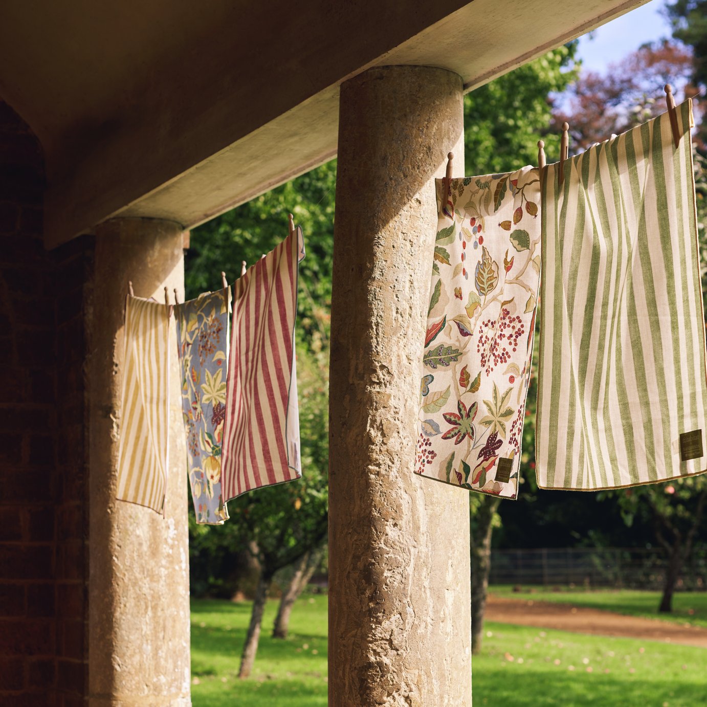 Habitat x Sanderson & National Trust Berries Tea Towels 5pk