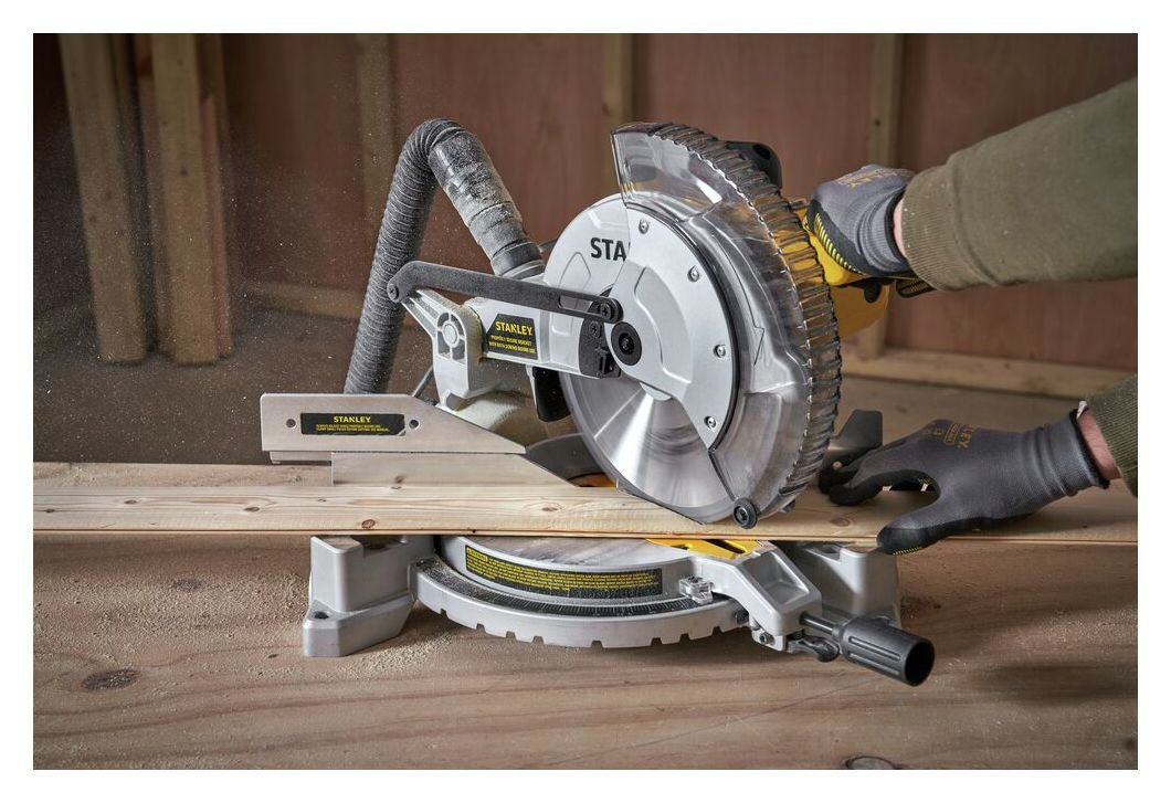 Stanley 1650W 254mm Compound Mitre Saw