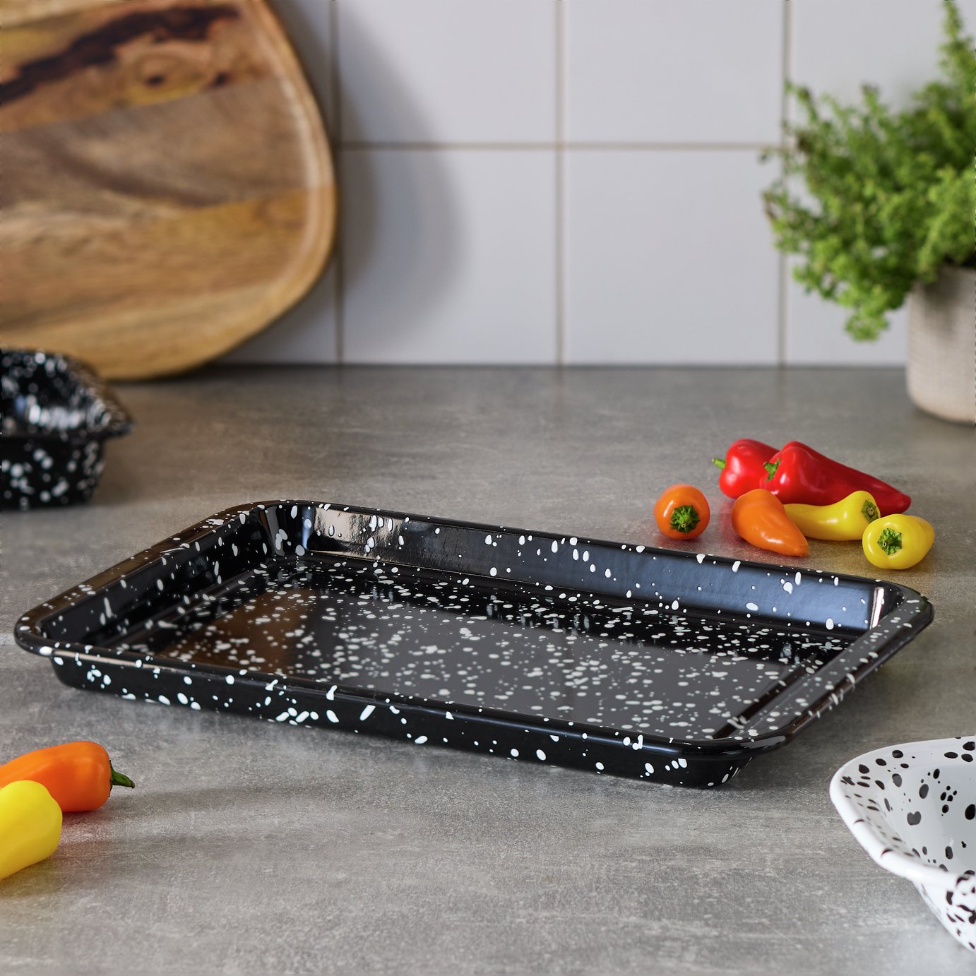 Habitat 42cm Enamel Oven Tray - Black