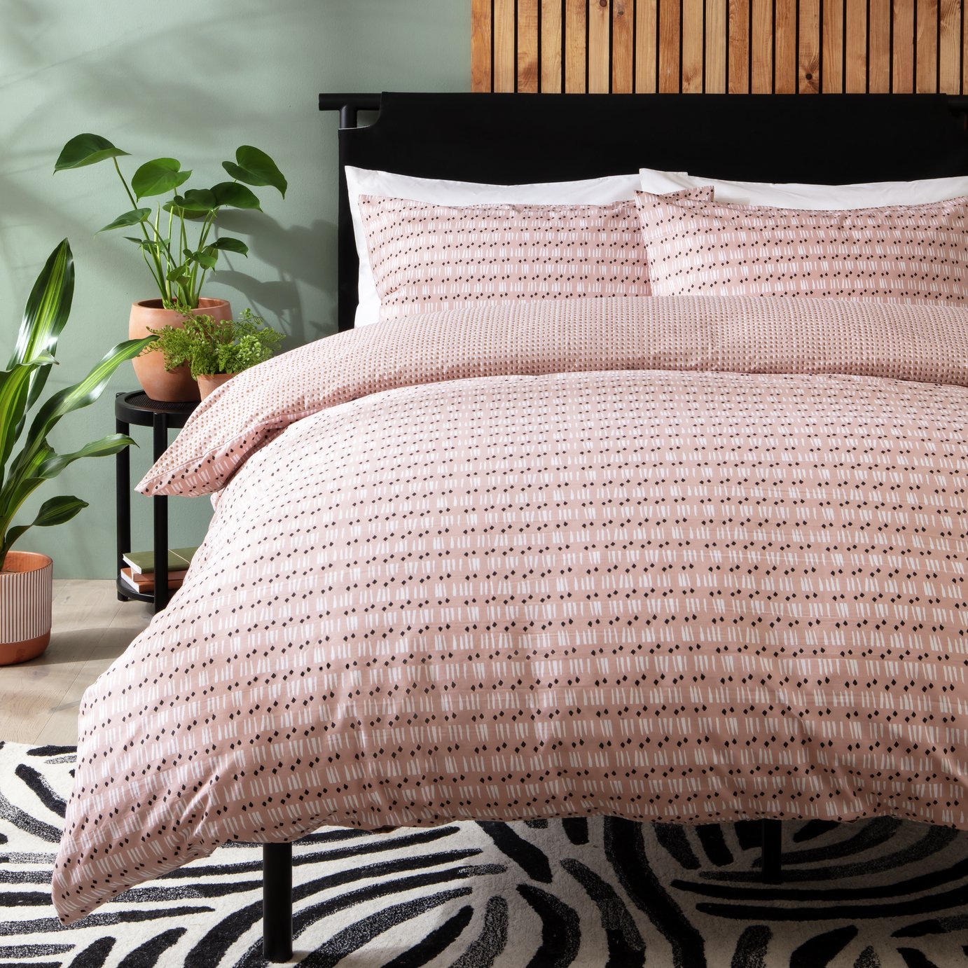 Habitat Dot Dash Printed Bedding Set