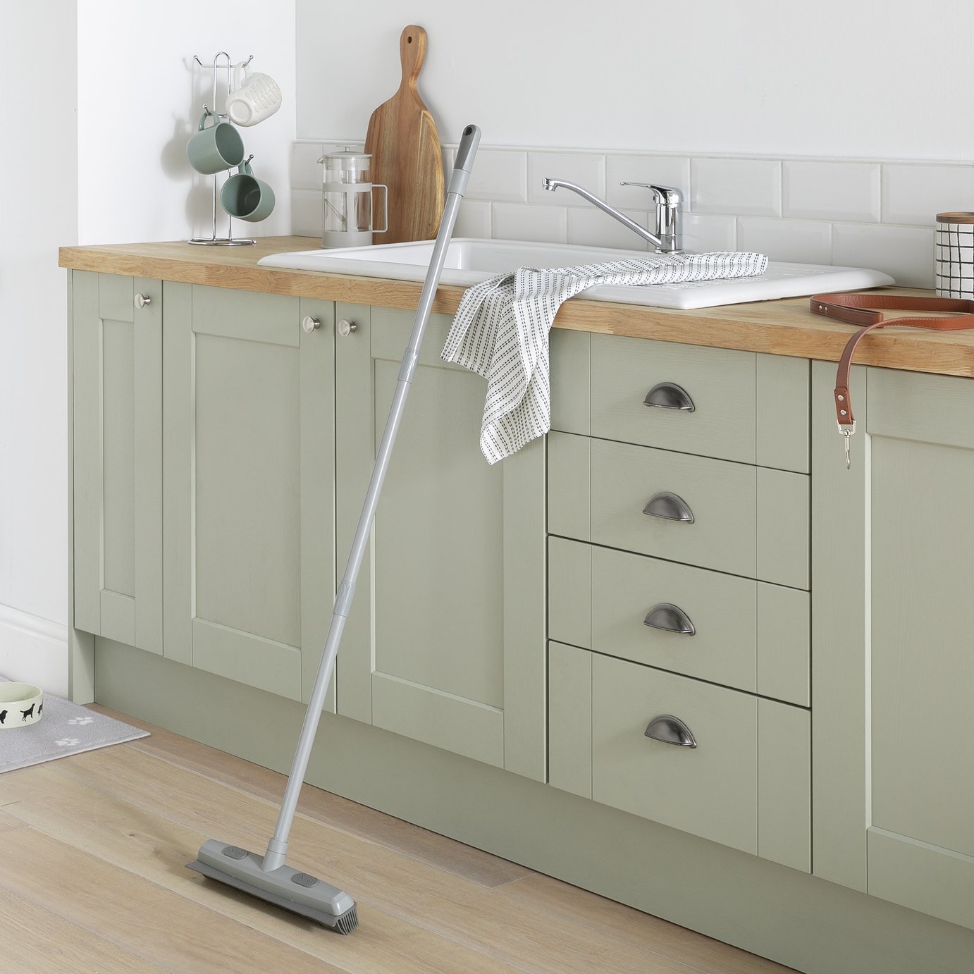 Argos Home Long Handled Pet Broom - Grey 