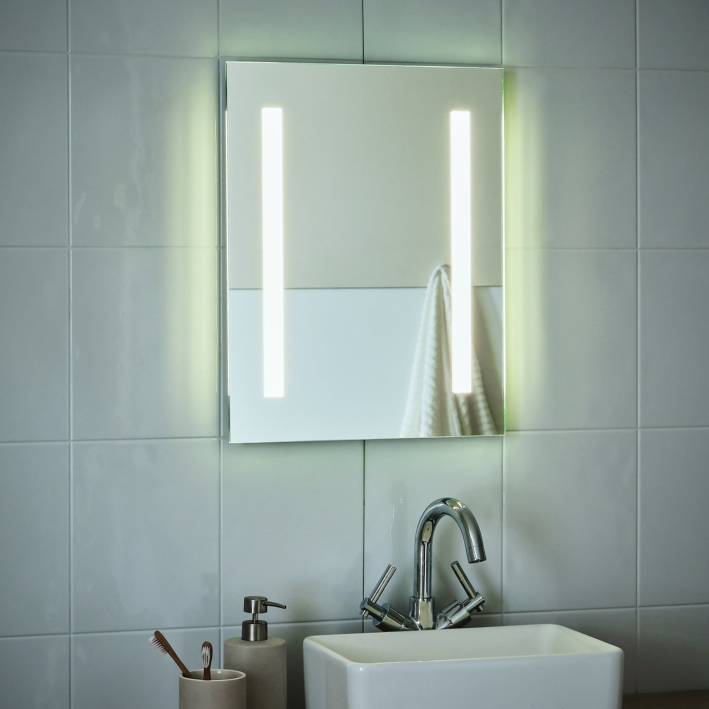 Argos Home Bathroom LED Battery Powered Mirror - White
