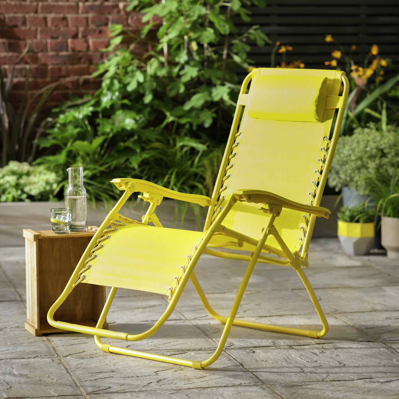 garden relaxer chairs sun loungers