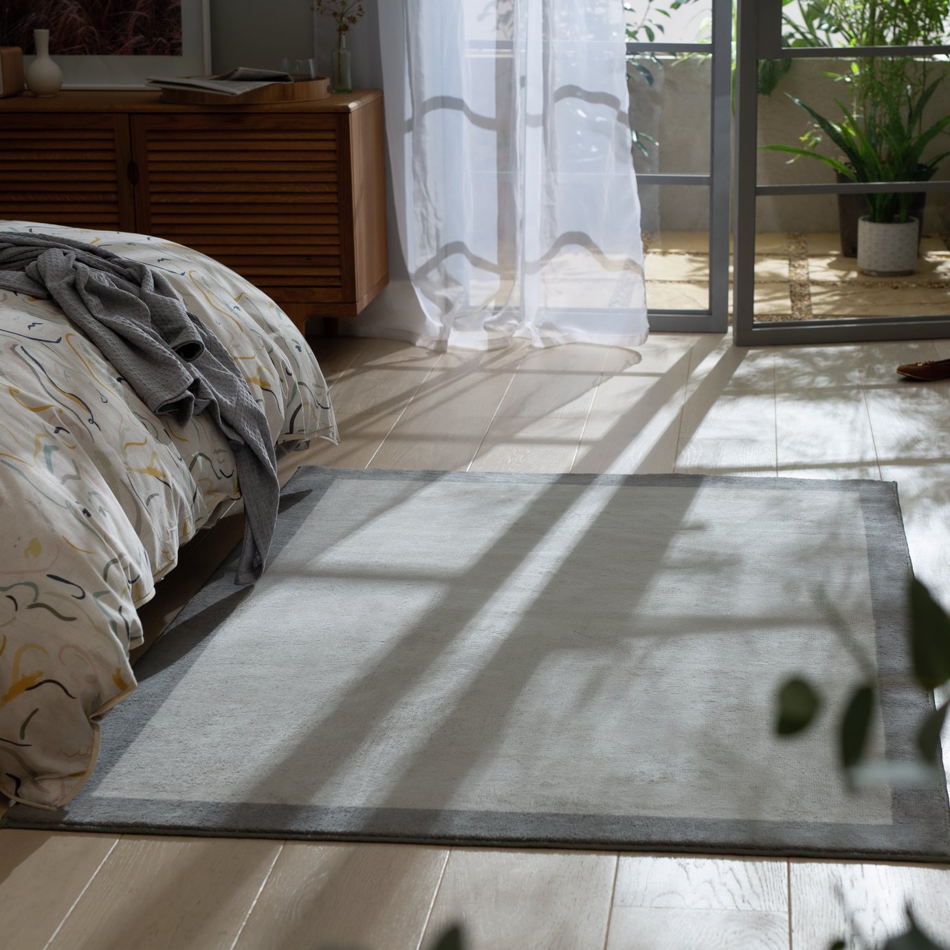 Argos Home Plain Border Grey Cut Pile Rug - 120x170cm