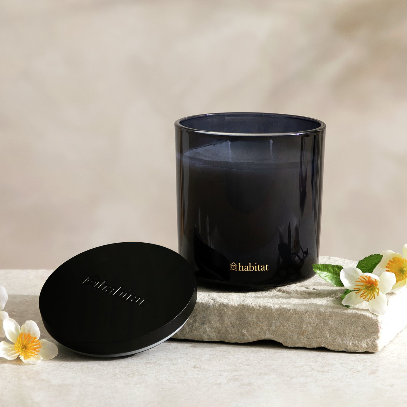 Habitat Medium Jar Candle - Neroli and Tonka  