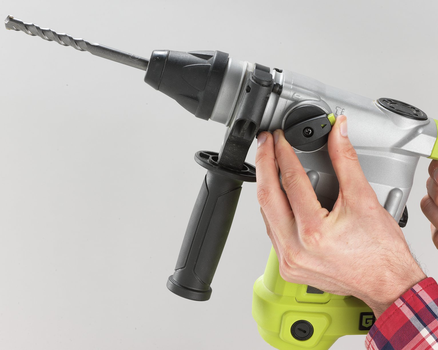 Guild Corded SDS Rotary Hammer Drill - 1000W