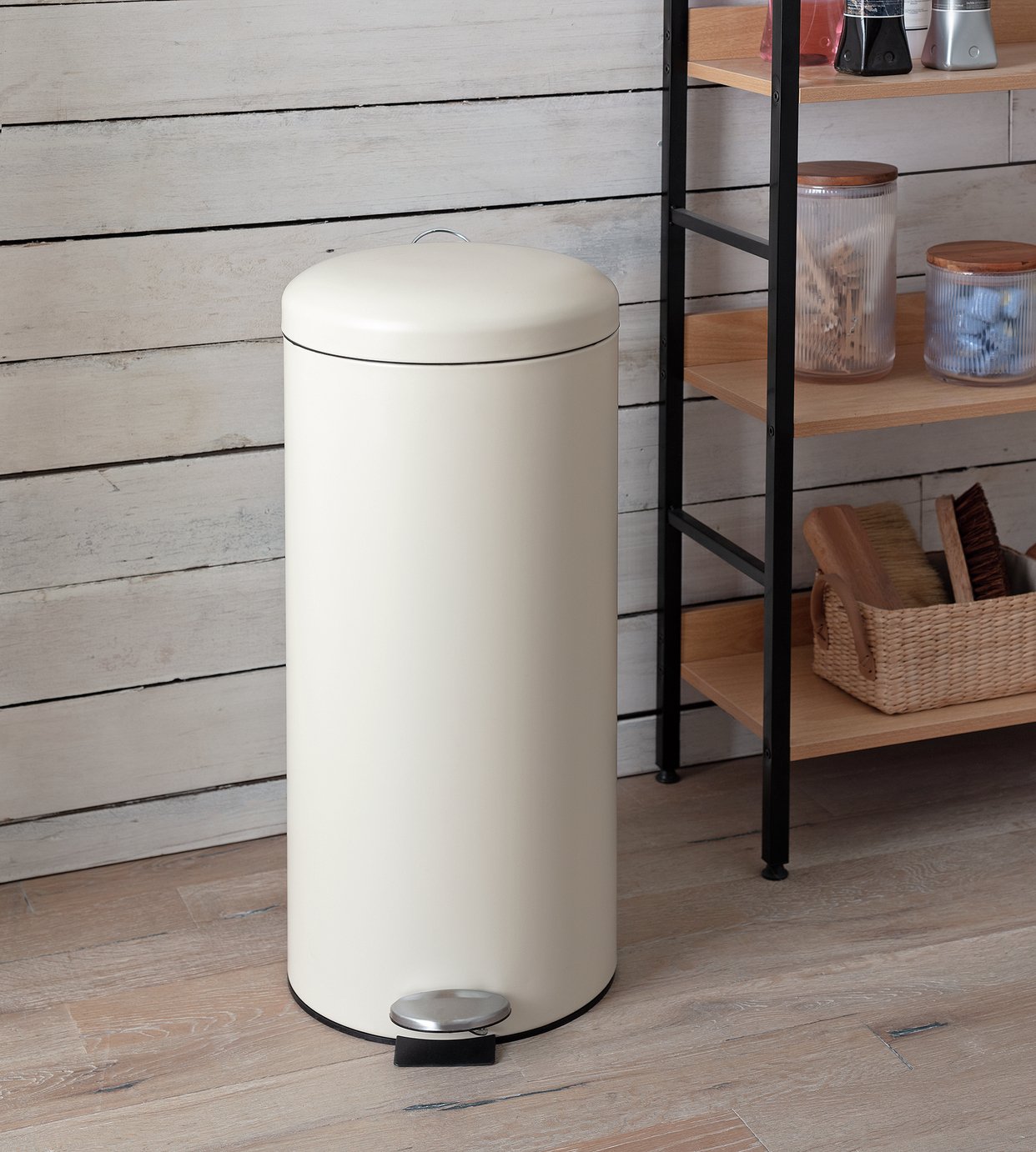 Habitat 30 Litre Round Kitchen Pedal Bin - Matt Cream