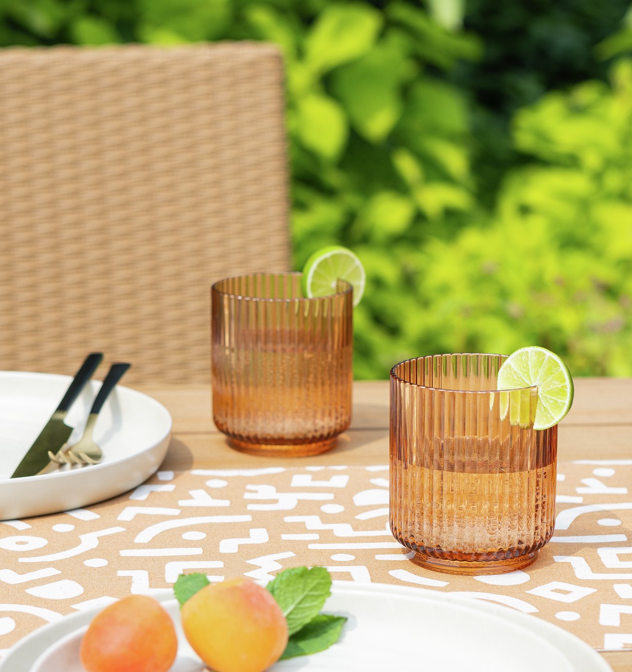 Habitat Amber Picnic Tumblers – set of 4