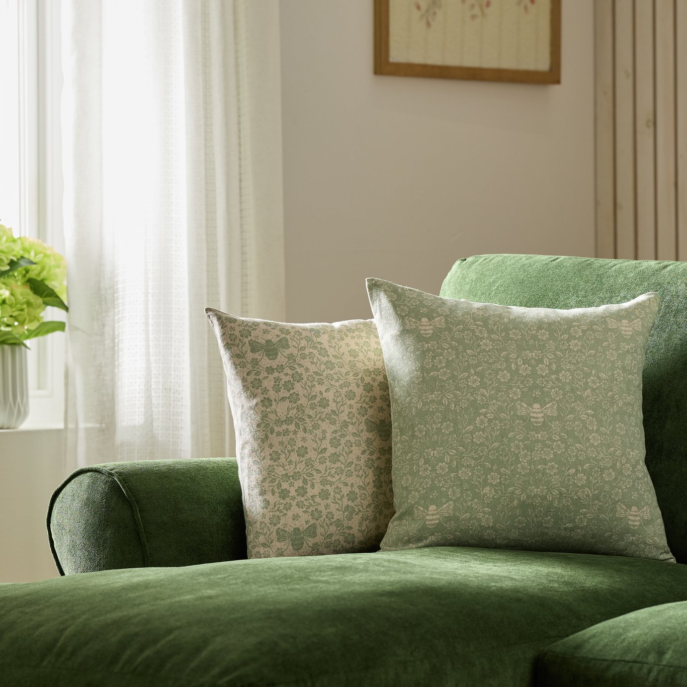 Argos Home Bee 2 Pack Cushion Cover - Sage - 43x43cm